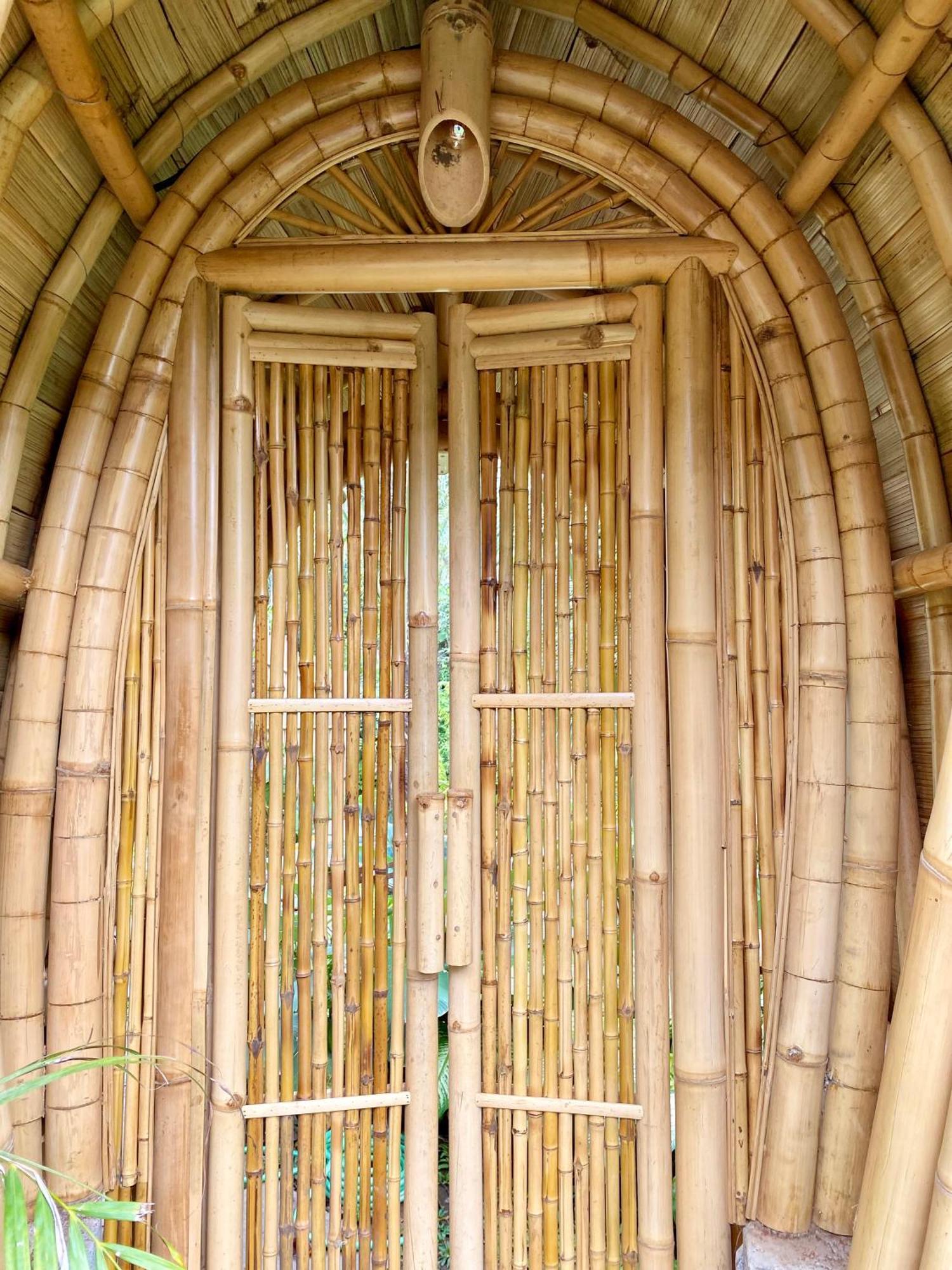 הוילה Wahem Eco Bamboo - Magical Bamboo House אובוד מראה חיצוני תמונה